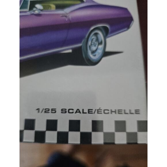 AMT 1967 Chevy Impala SS Model - Picture 5 of 8